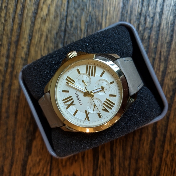 Fossil Chronograph Watch - Picture 4 of 5